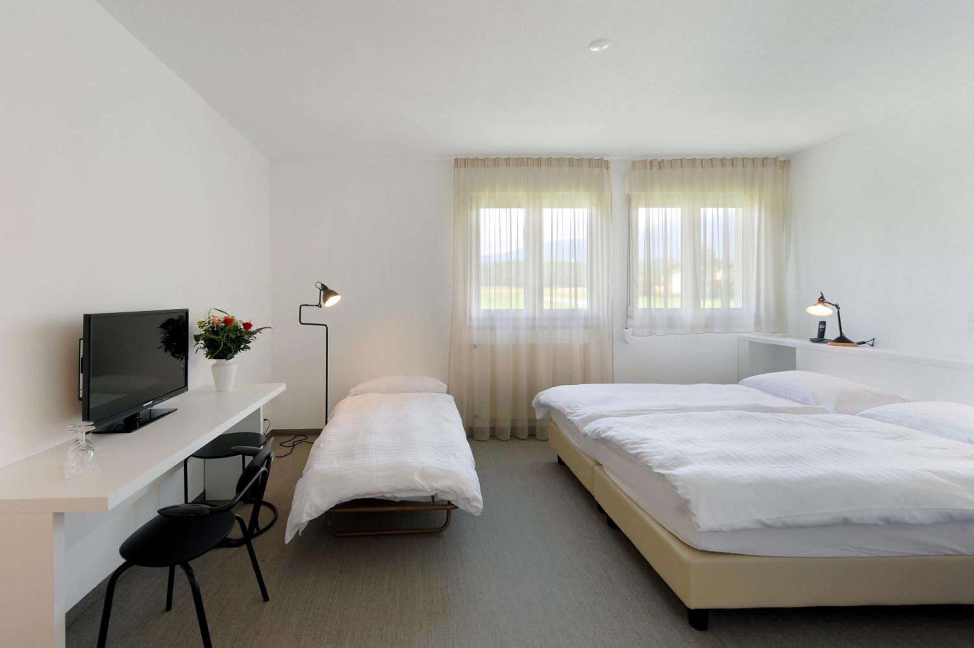 Hotel Des Mosaiques Orbe Номер фото