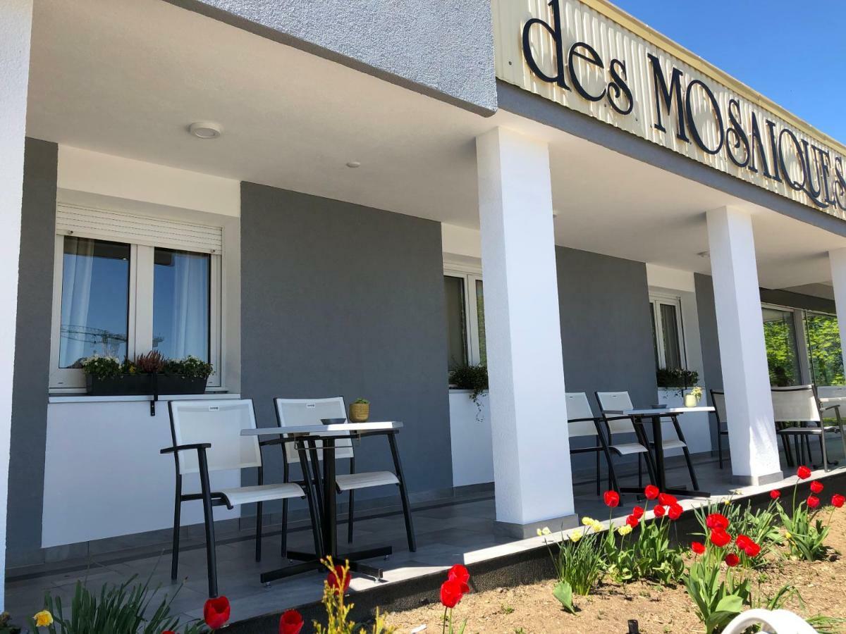 Hotel Des Mosaiques Orbe Экстерьер фото